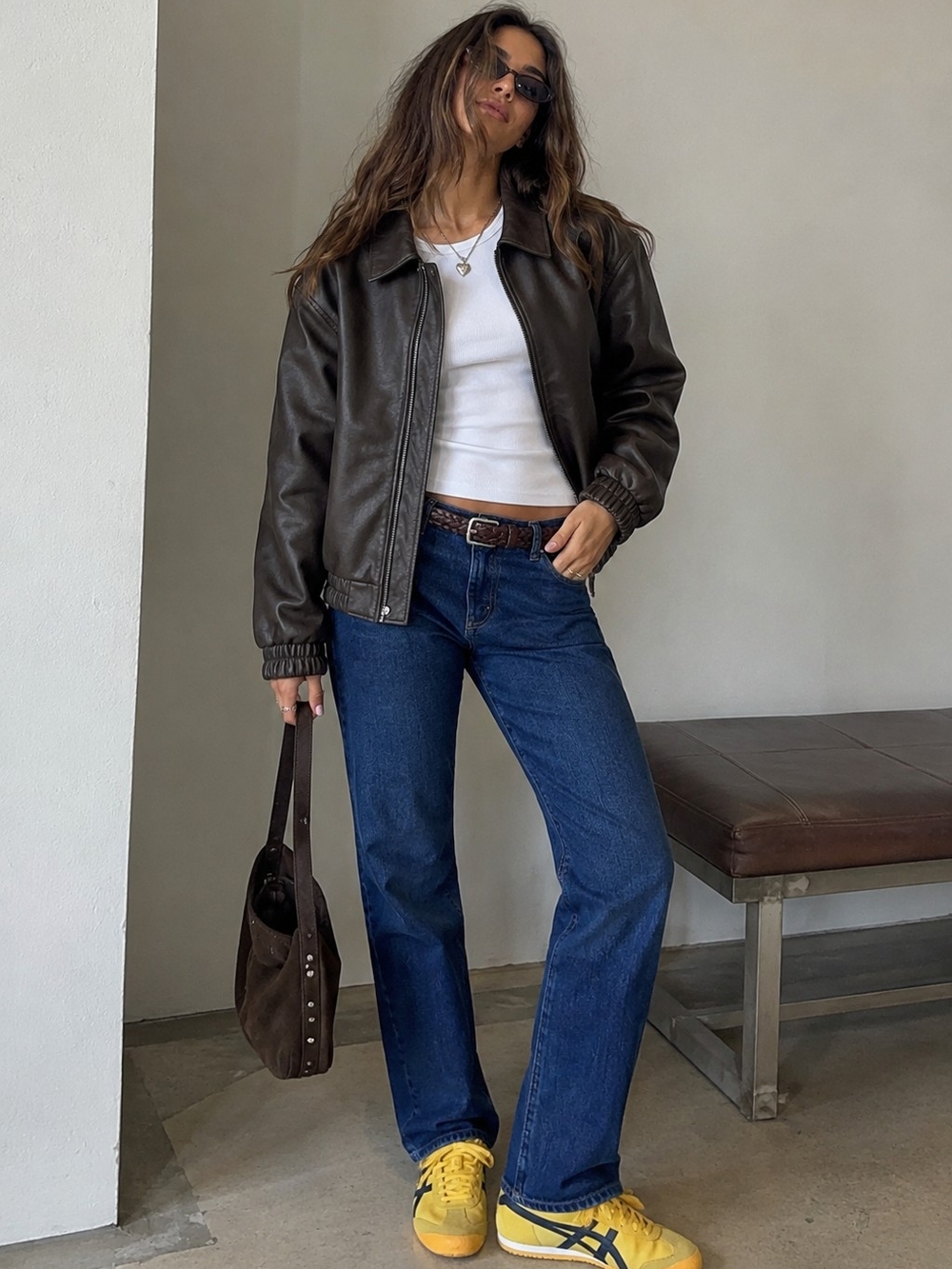 Abercrombie & Fitch The 90s Straight Leg Mid Rise Jeans